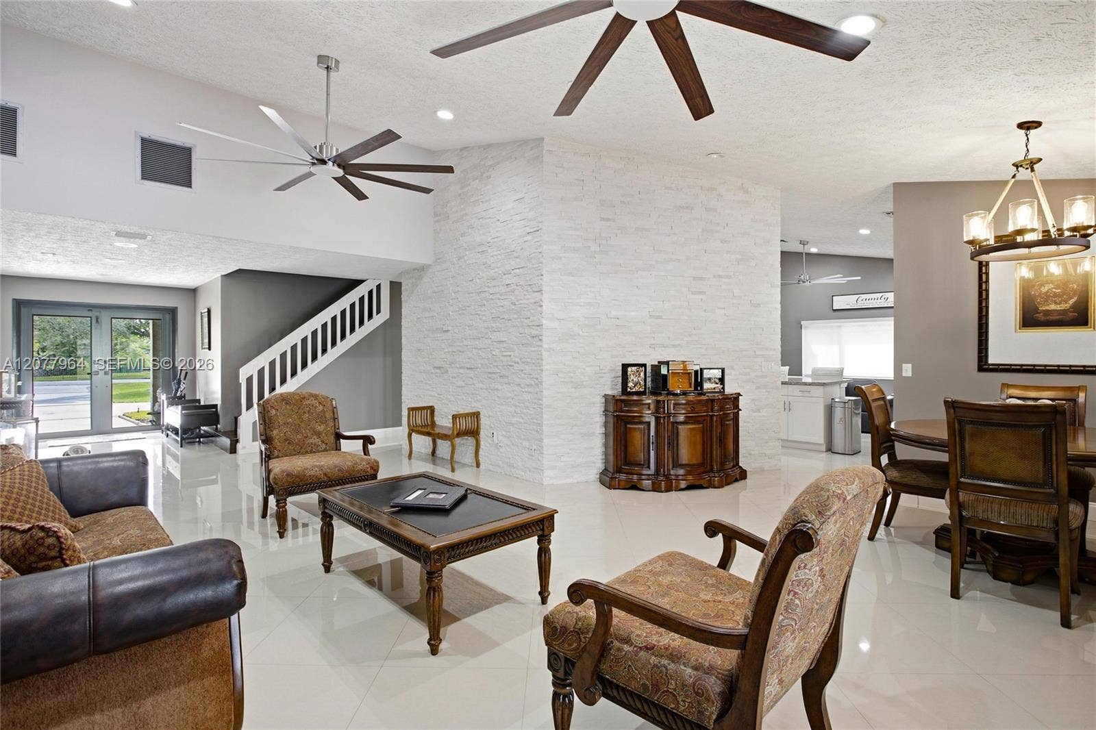 3151 SW 133rd Terrace, Davie, FL 33330 LIVING ROOM/DINING ROOM
