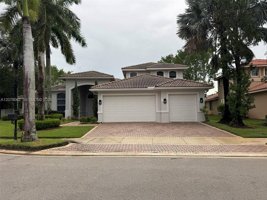 Property photo for 1360 Victoria Isle Drive, Weston, FL