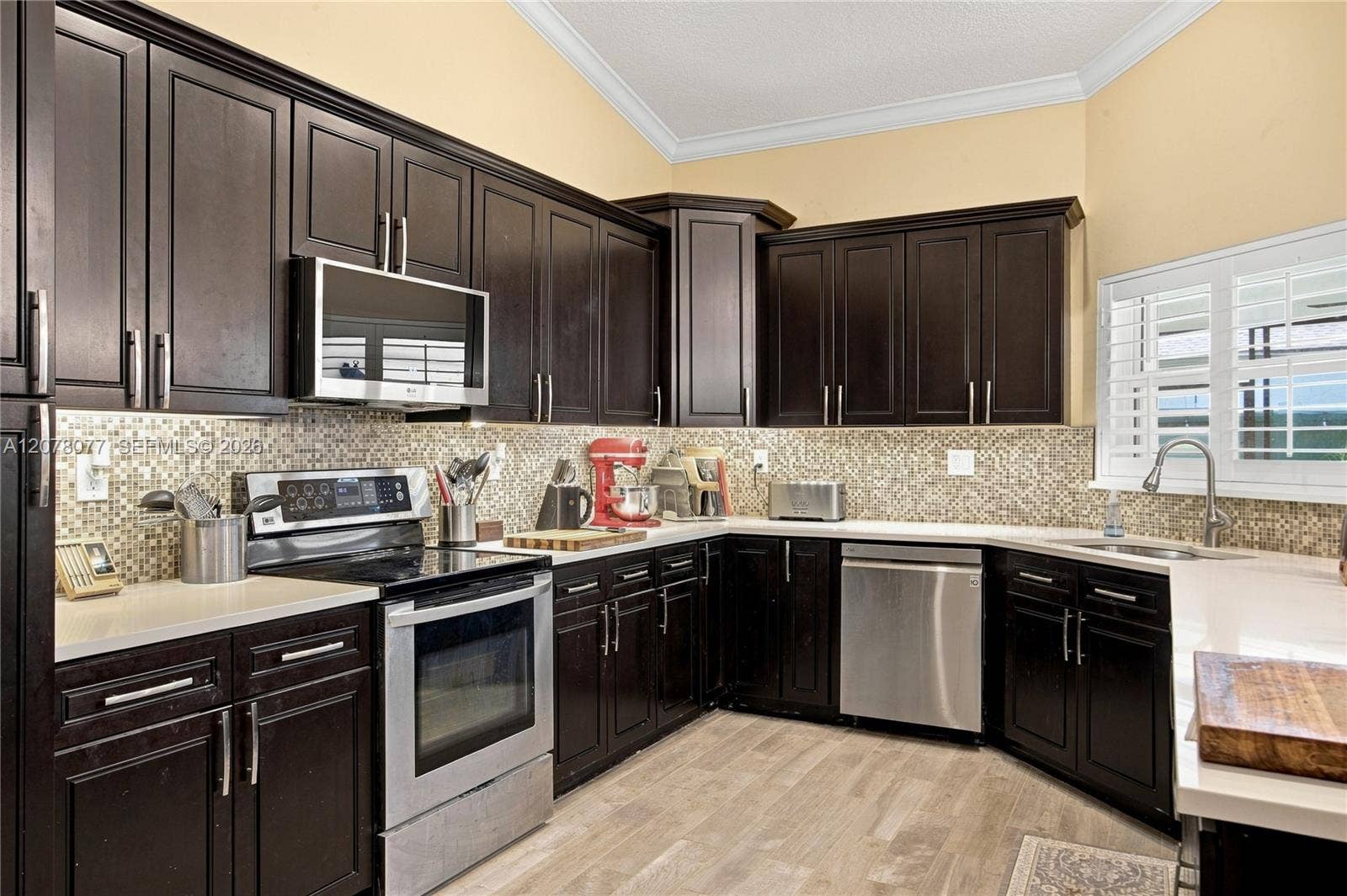 6526 Windsor Drive, Parkland, FL 33067 Kitchen