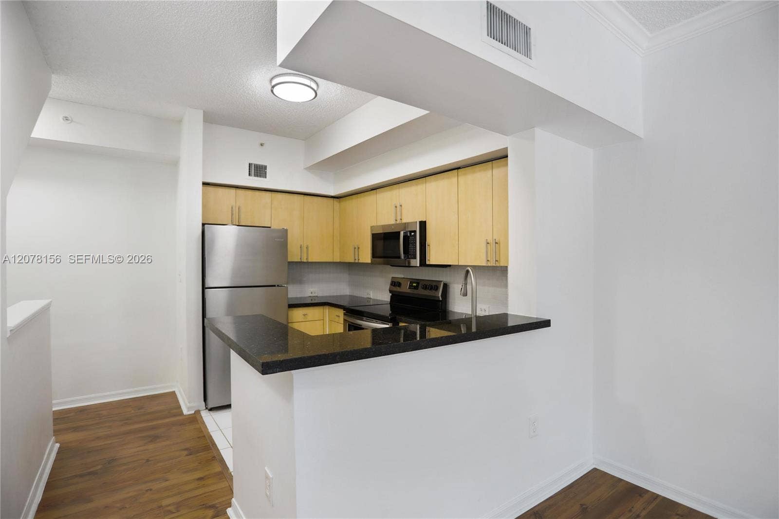 2941 NE 185th Street, #1305, Miami, FL 33180 Photo 7