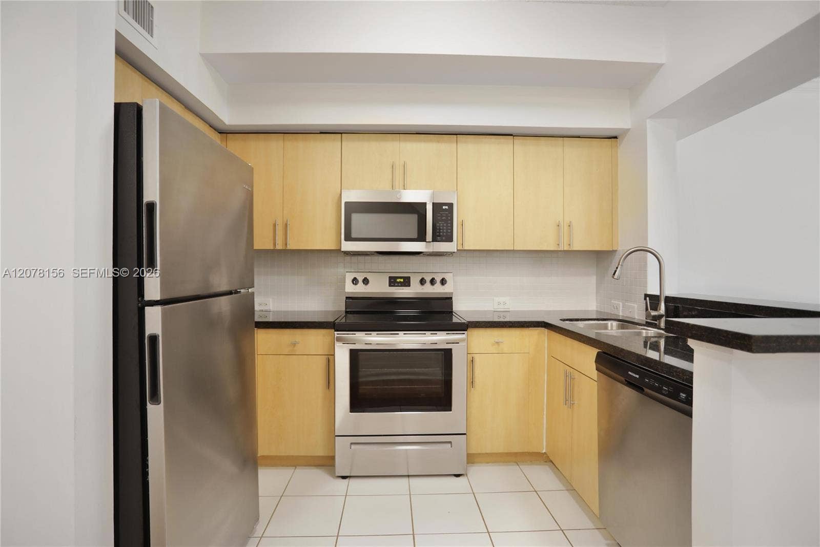 2941 NE 185th Street, #1305, Miami, FL 33180 Photo 5