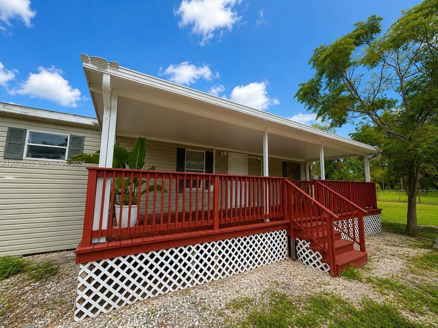 Property photo for 120 S Nogal Street, Clewiston, FL