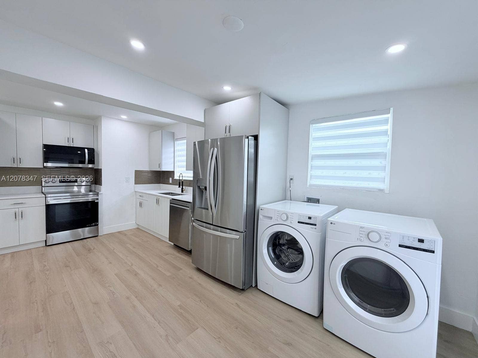 4130 NW 11th Avenue, Oakland Park, FL 33309 Photo 8