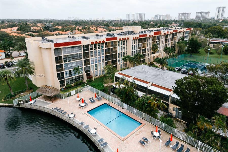Property photo for 2001 Atlantic Shores Boulevard, #320, Hallandale Beach, FL