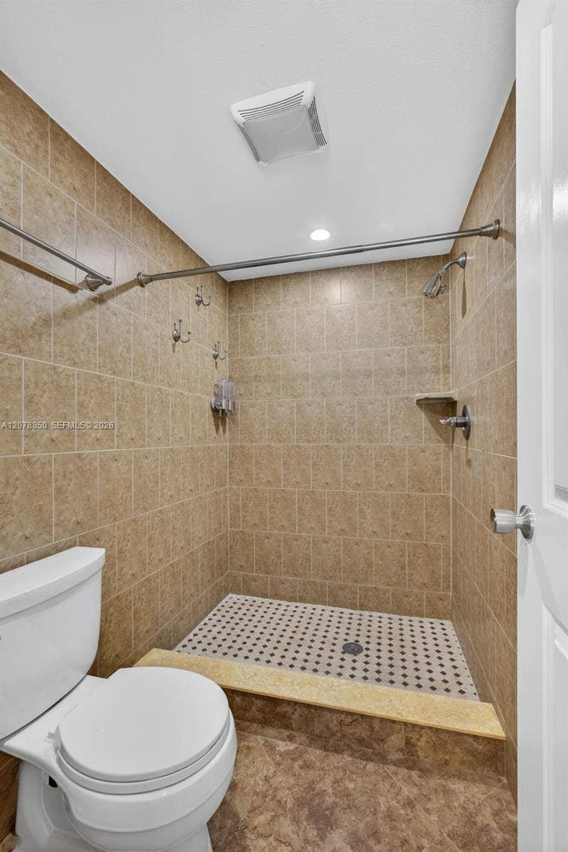 725 Hummingbird Way, #109, North Palm Beach, FL 33408 Photo 17