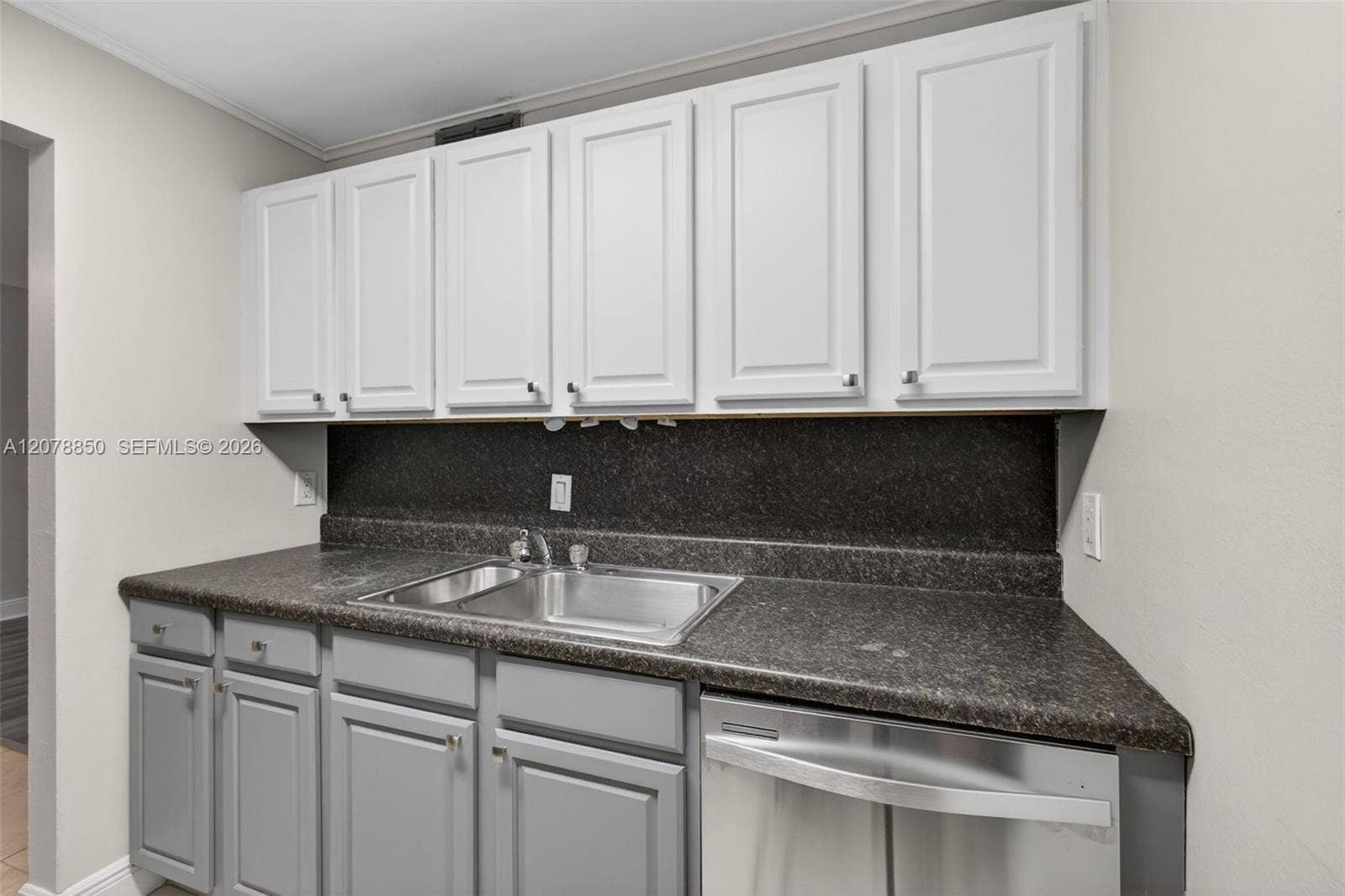 725 Hummingbird Way, #109, North Palm Beach, FL 33408 Photo 4