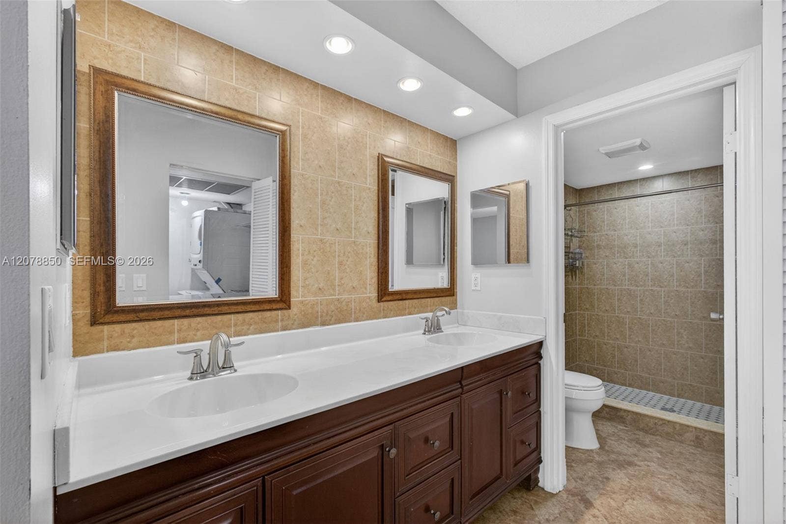 725 Hummingbird Way, #109, North Palm Beach, FL 33408 Photo 15