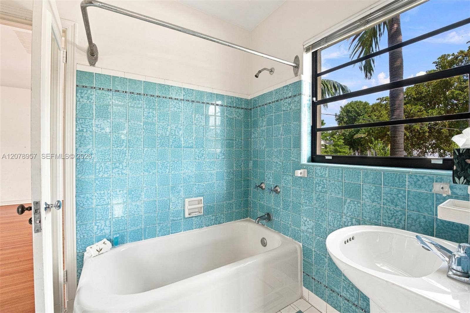 5680 Pine Tree Drive, Miami Beach, FL 33140 Photo 17