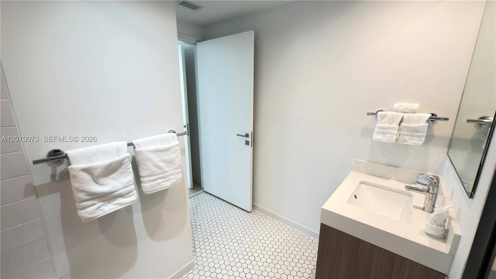 401 N Birch Road, #415, Fort Lauderdale, Fort Lauderdale, FL 33304 Photo 35