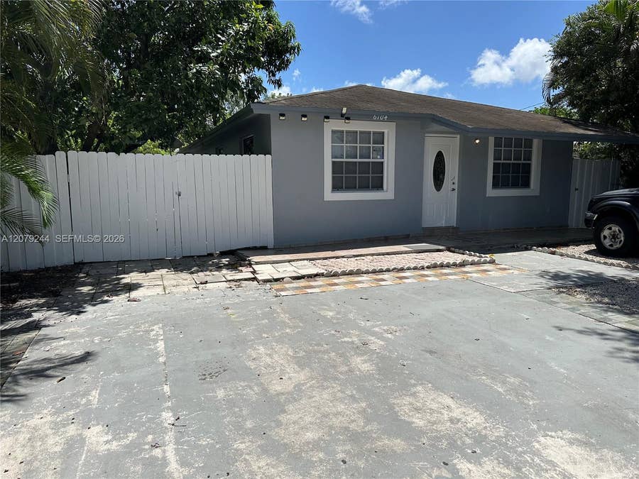 Property photo for 6104 Pierce Street, Hollywood, FL