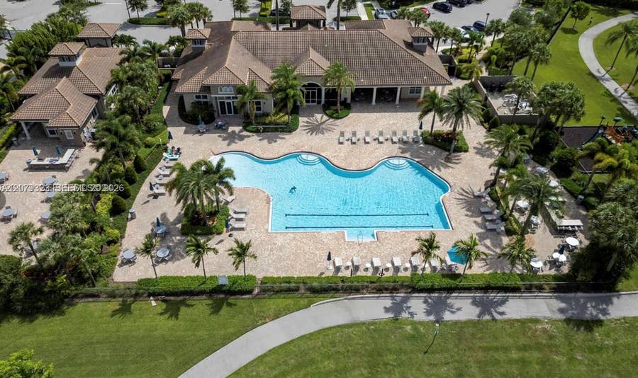 Property photo for 1240 Eucalyptus Drive, #2, Hollywood, FL