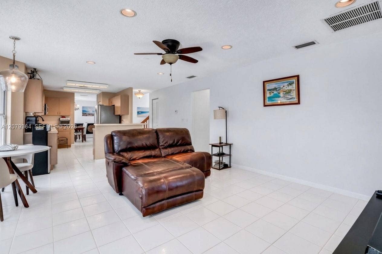 743 NW 174th Terrace, Pembroke Pines, FL 33029 Photo 11