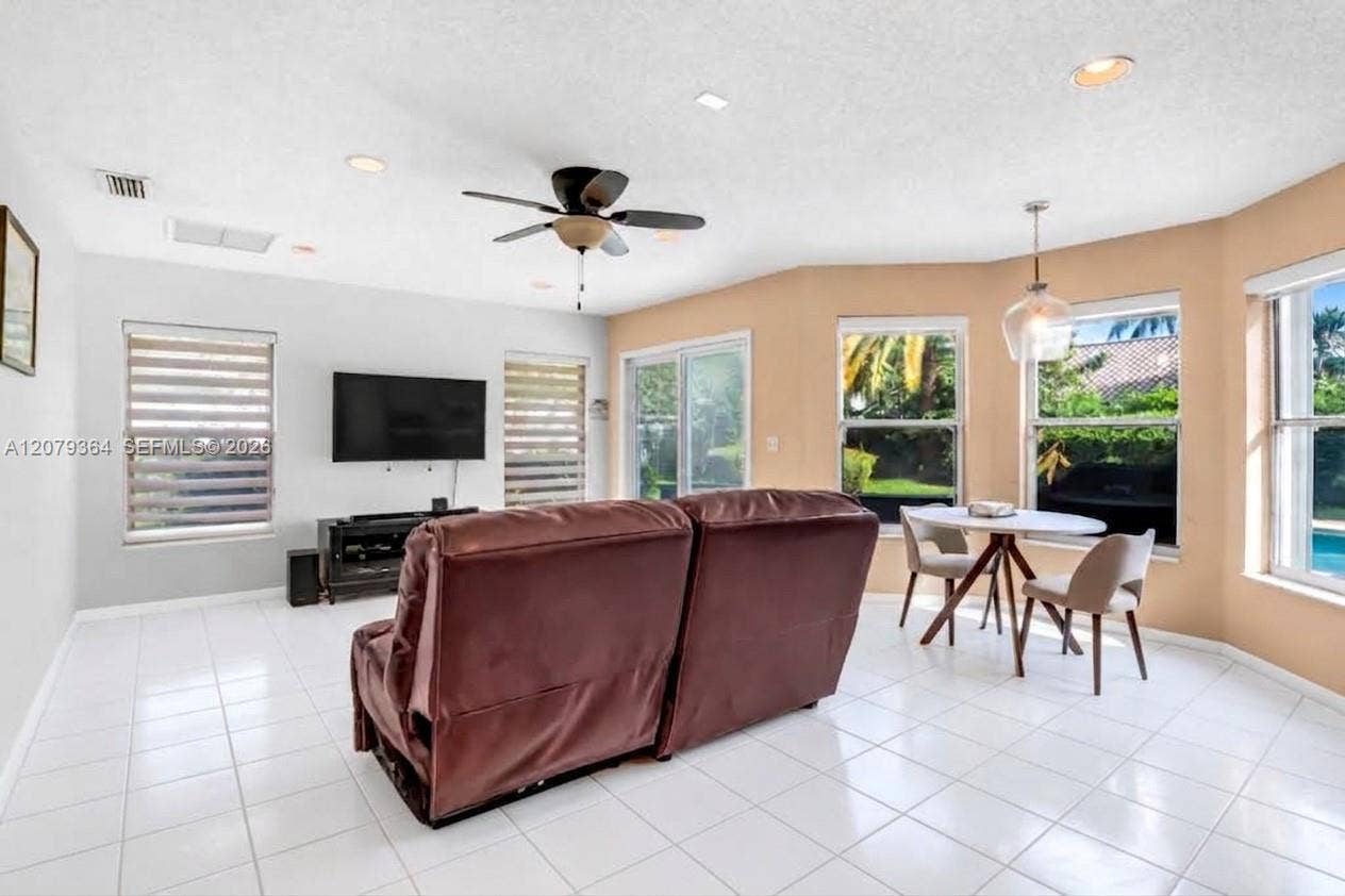 743 NW 174th Terrace, Pembroke Pines, FL 33029 Photo 11