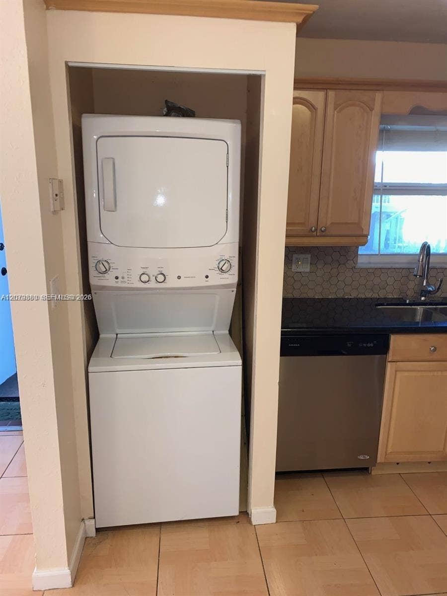 4524 SW 54th Street, #502-W, Dania Beach, FL 33314 Photo 8