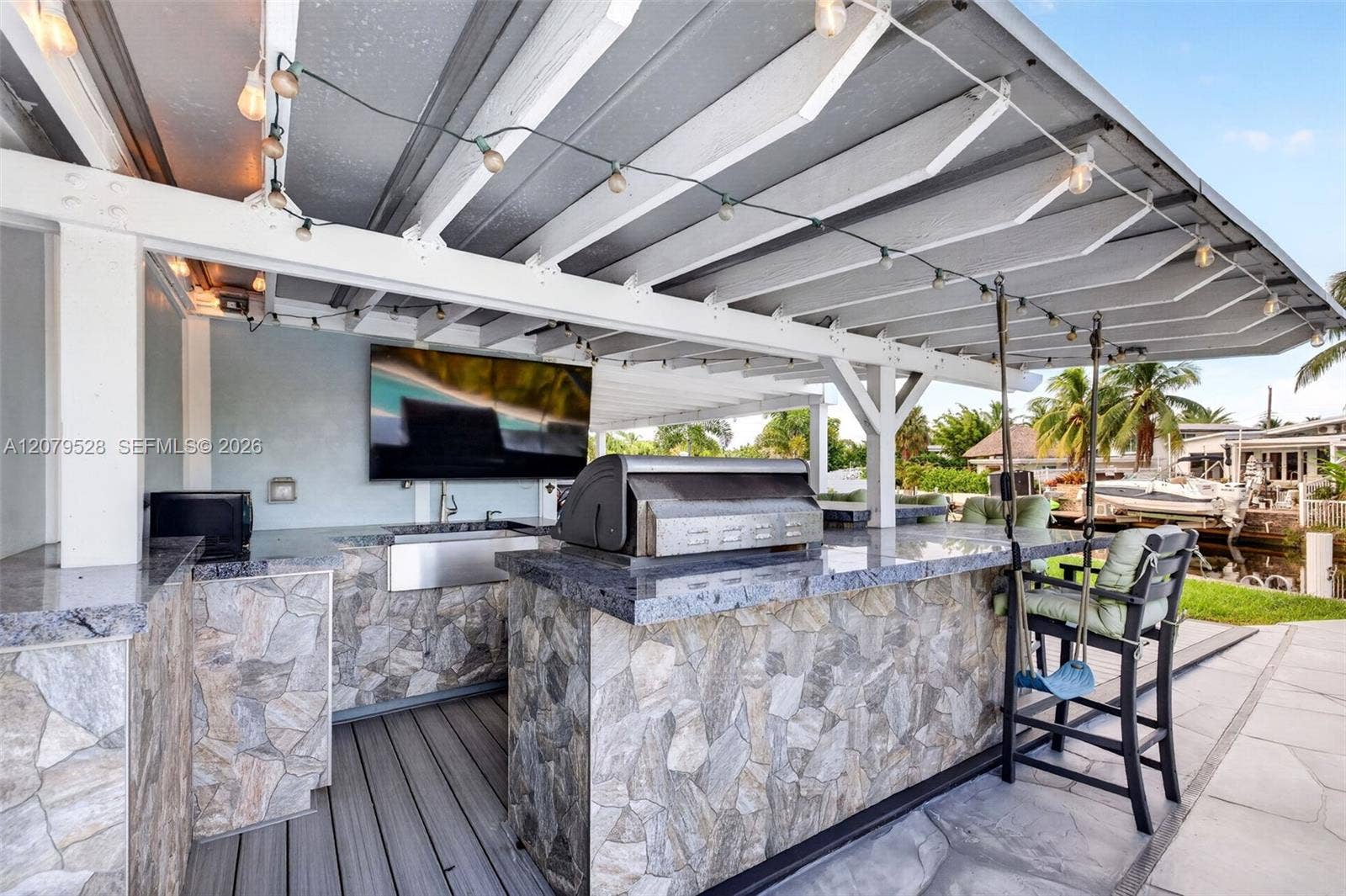 2518 Tortugas Lane, Fort Lauderdale, FL 33312 Outdoor Kitchen w/ Grill, Sink, Covered Seating, TV hookup