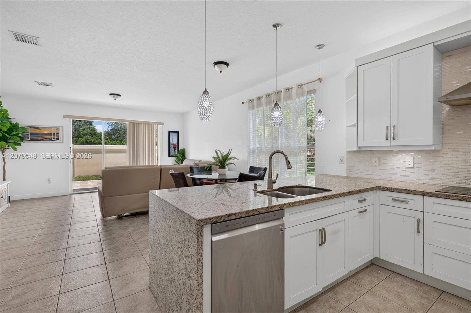 18051 SW 41st Street, Miramar, FL 33029 Photo 18