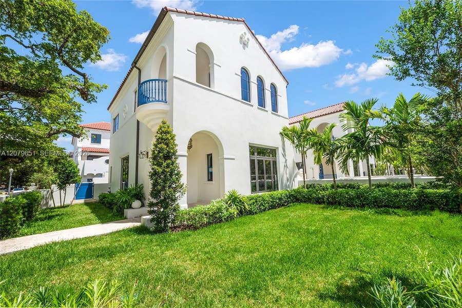 Property photo for 550 Malaga Avenue, #Villa 1, Coral Gables, FL