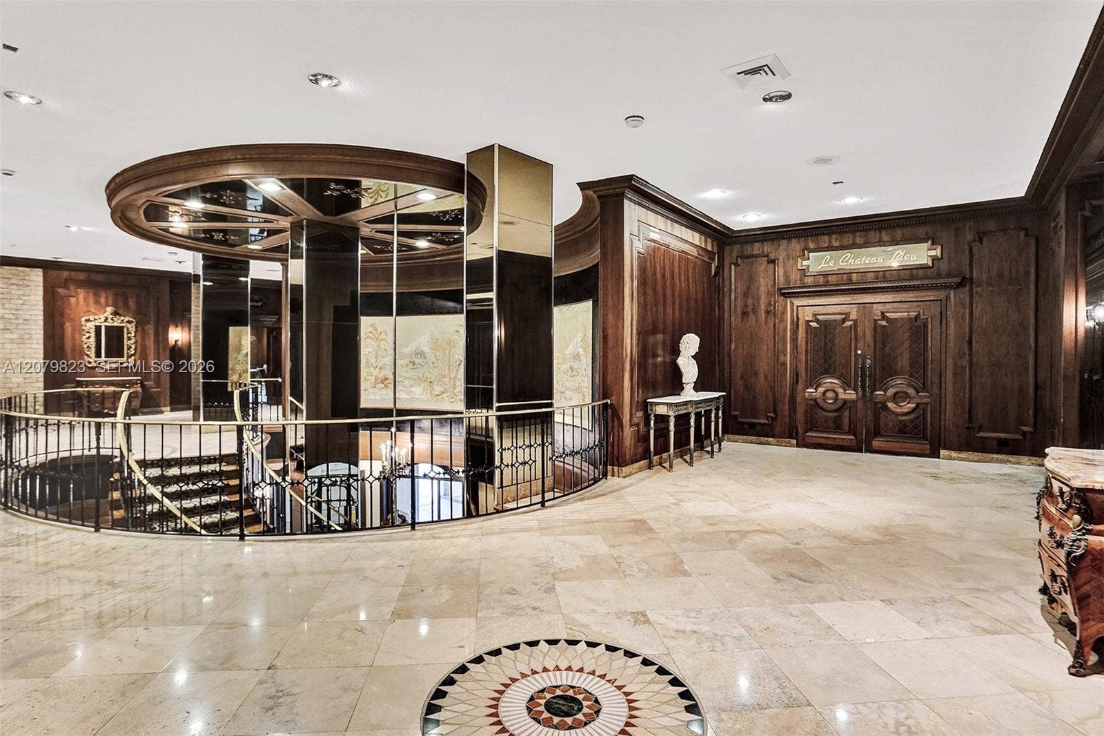 6039 Collins Avenue, #534, Miami Beach, FL 33140 Mezzanine Lobby