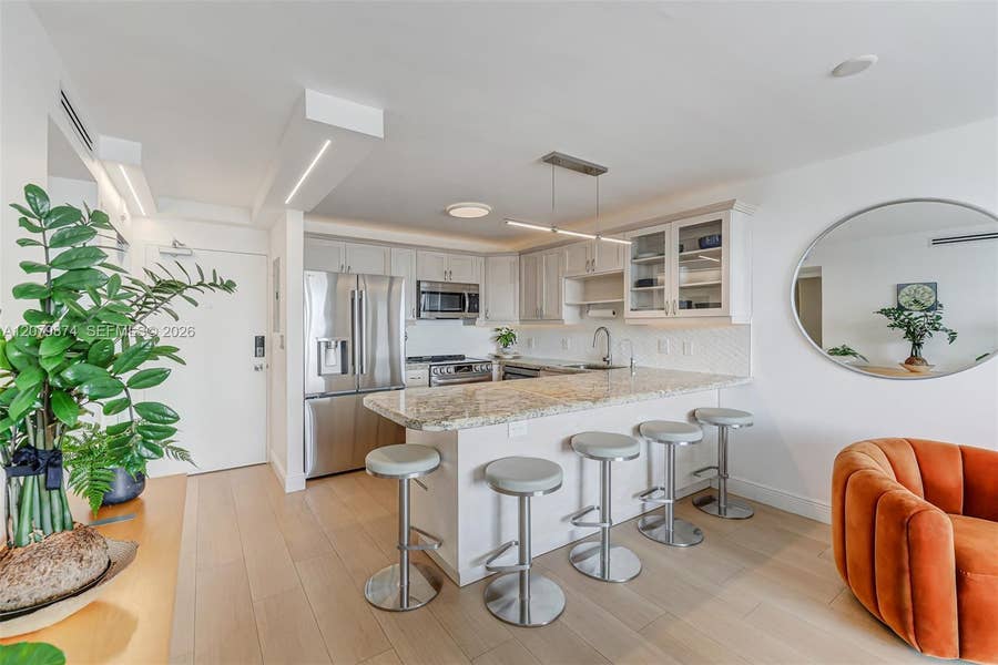 Property photo for 401 Ocean Drive, #903, Miami Beach, FL