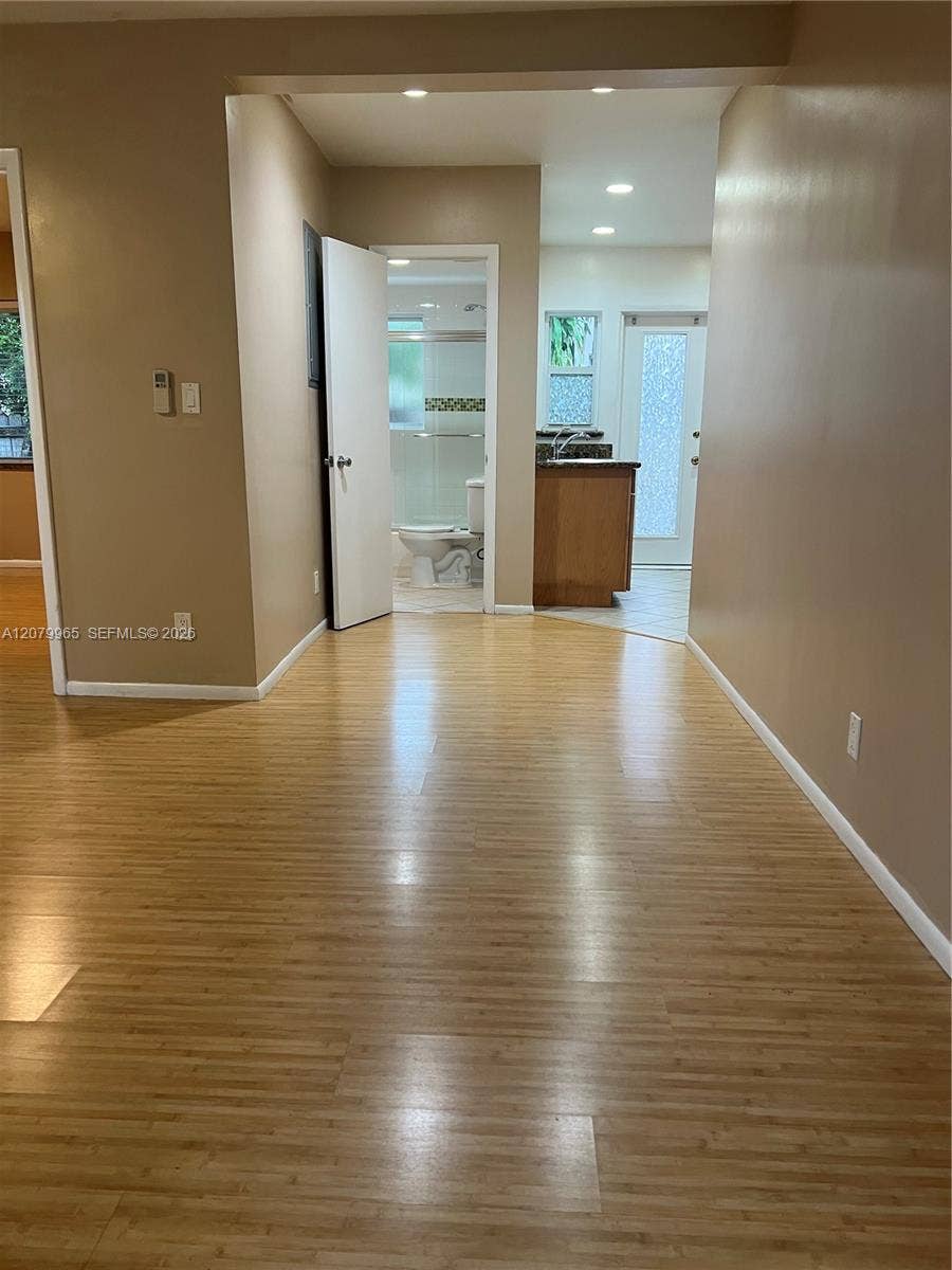 225 SE 16th Avenue, #5, Fort Lauderdale, Fort Lauderdale, FL 33301 Photo 5