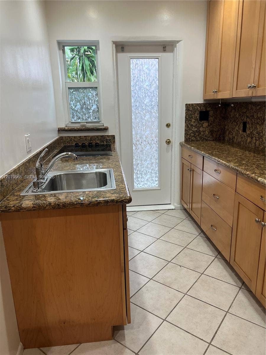 225 SE 16th Avenue, #5, Fort Lauderdale, Fort Lauderdale, FL 33301 Photo 16