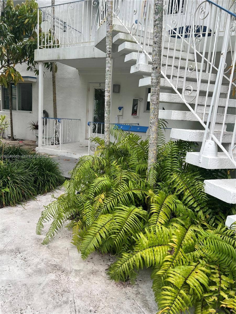 225 SE 16th Avenue, #5, Fort Lauderdale, Fort Lauderdale, FL 33301 Photo 1