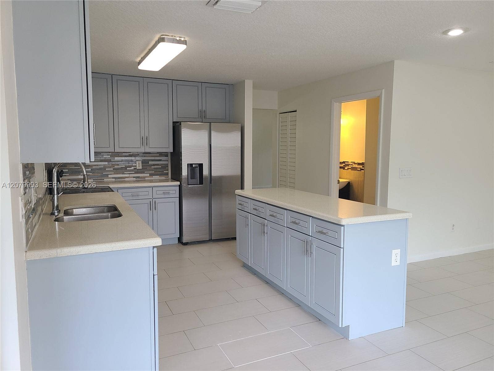 8820 SW 13th Street, Pembroke Pines, FL 33025 Photo 4