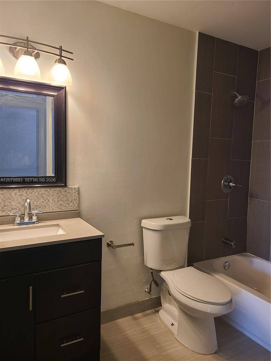 8820 SW 13th Street, Pembroke Pines, FL 33025 Photo 18