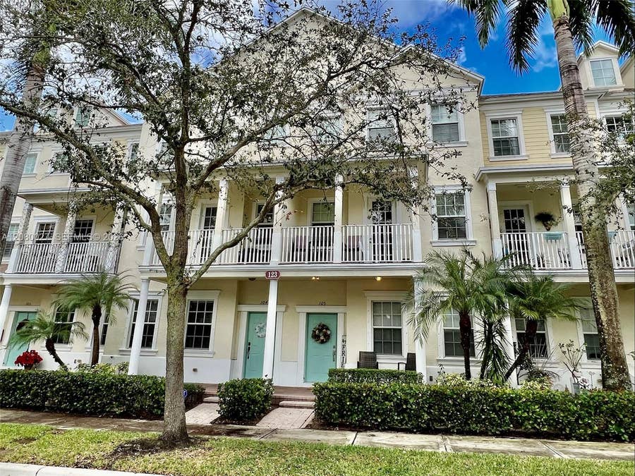 Property photo for 123 E Royal Palm Circle, #105, Jupiter, FL
