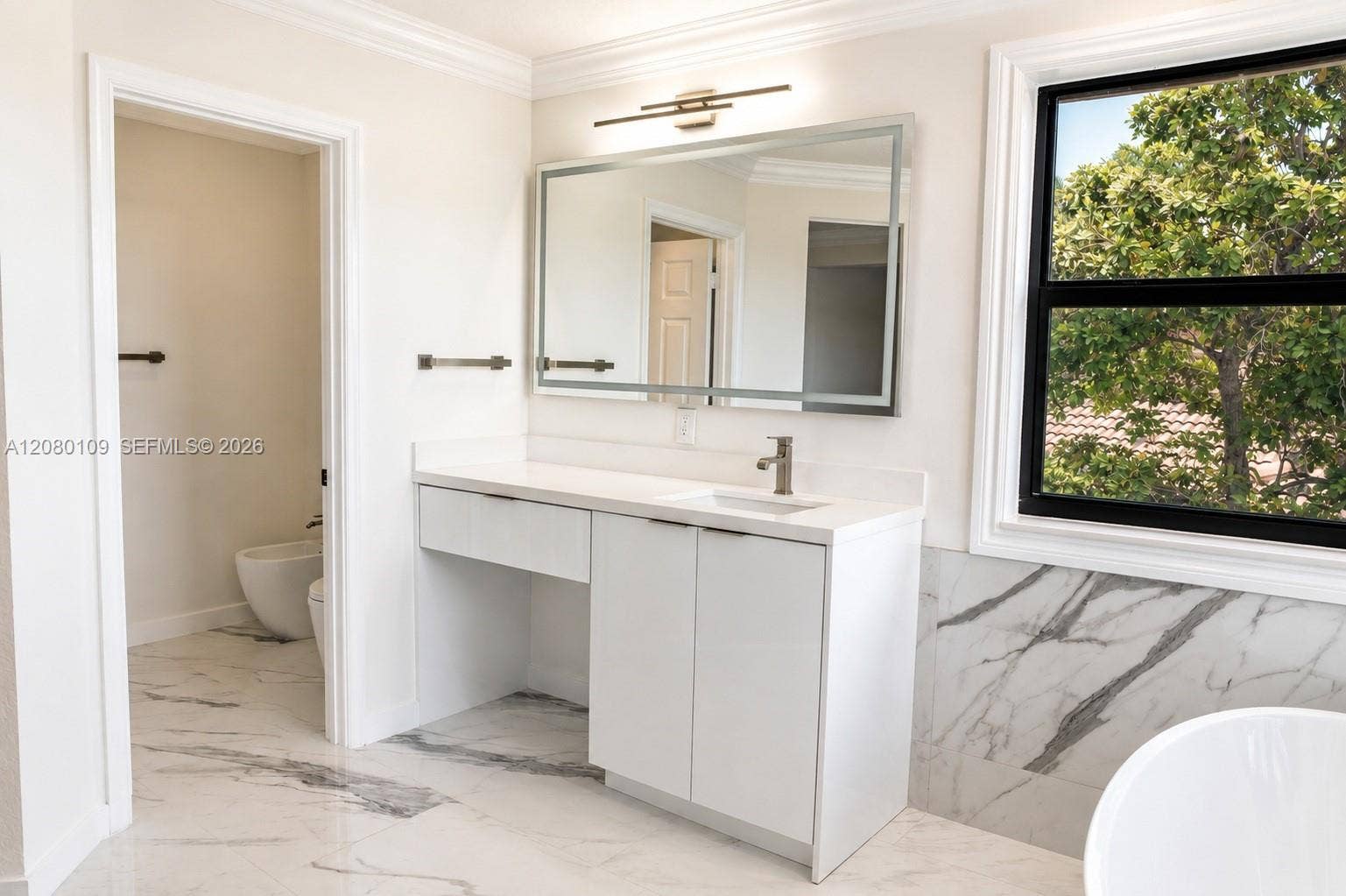 1672 Victoria Pointe Circle, Weston, Weston, FL 33327 Primary Bathroom Vanity View