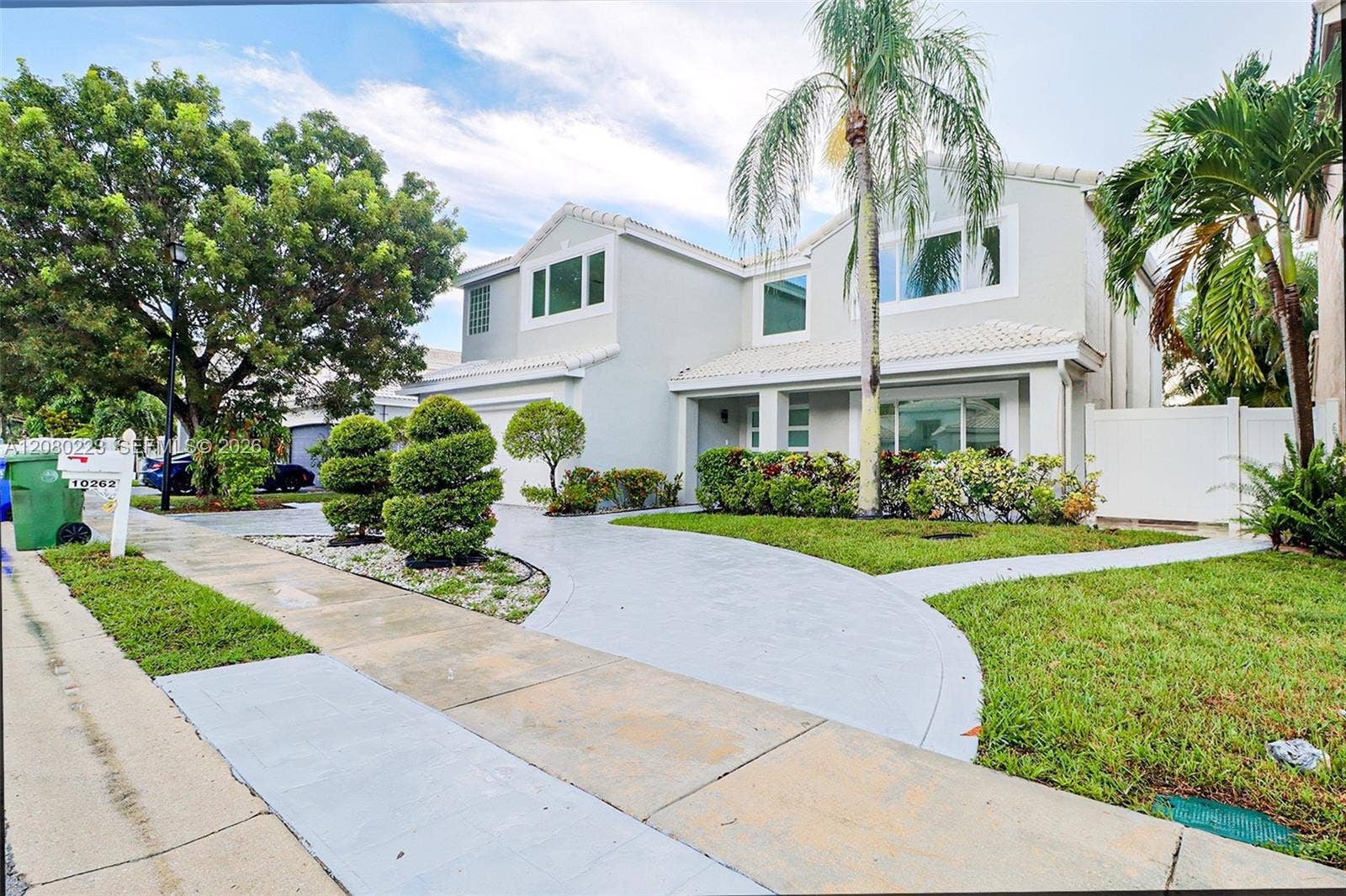 10262 SW 9th Lane, Pembroke Pines, FL 33025 Photo 7