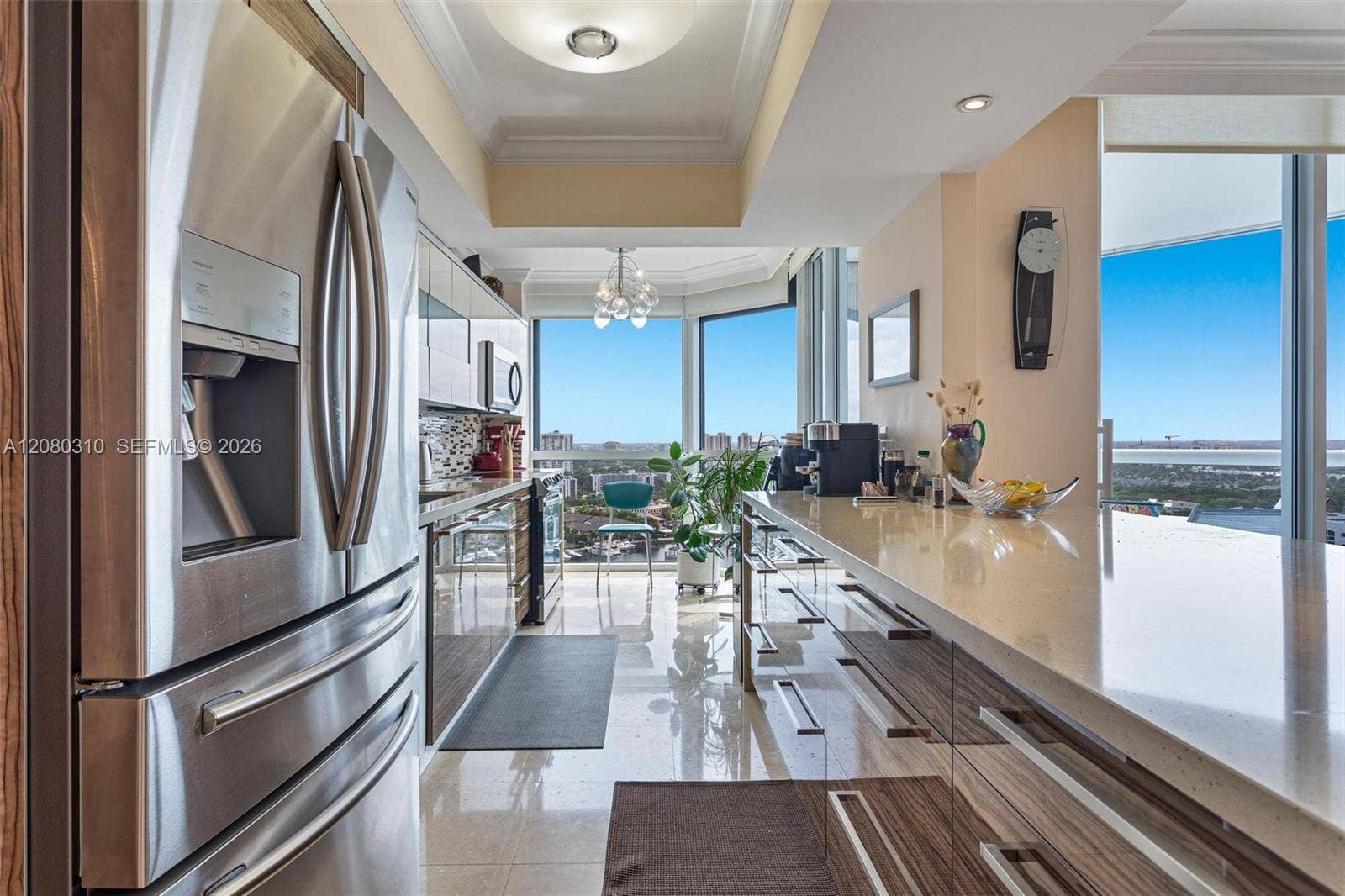 21205 Yacht Club Drive, #2405+DEN, Aventura, FL 33180 Photo 3
