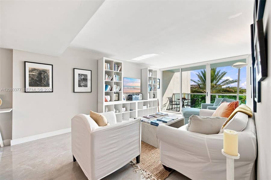 Property photo for 650 West Avenue, #406, Miami Beach, FL