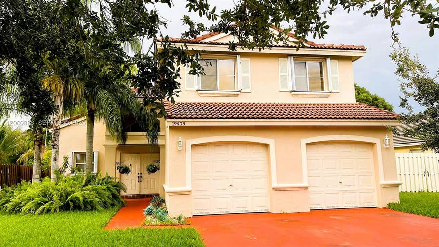 Property photo for 19409 NW 24th Place, Pembroke Pines, FL