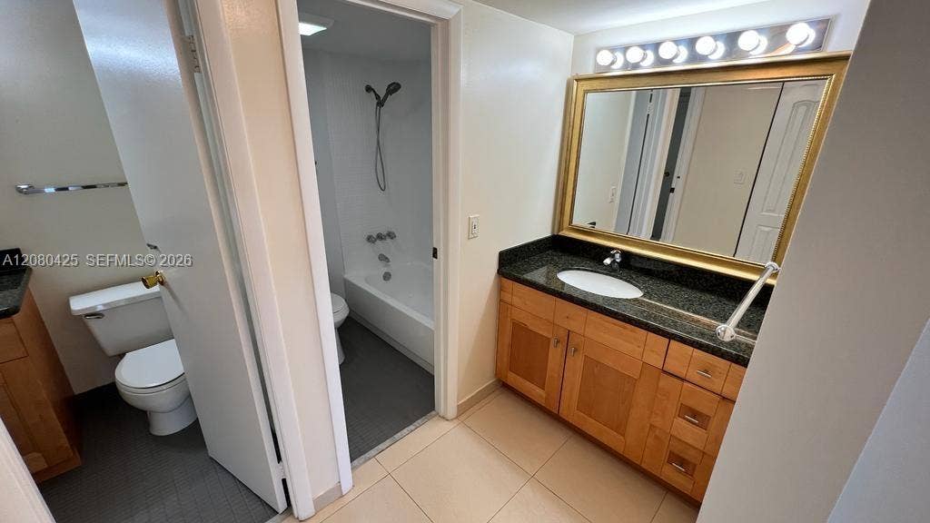 20500 W Country Club Drive, #204, Aventura, FL 33180 Photo 7