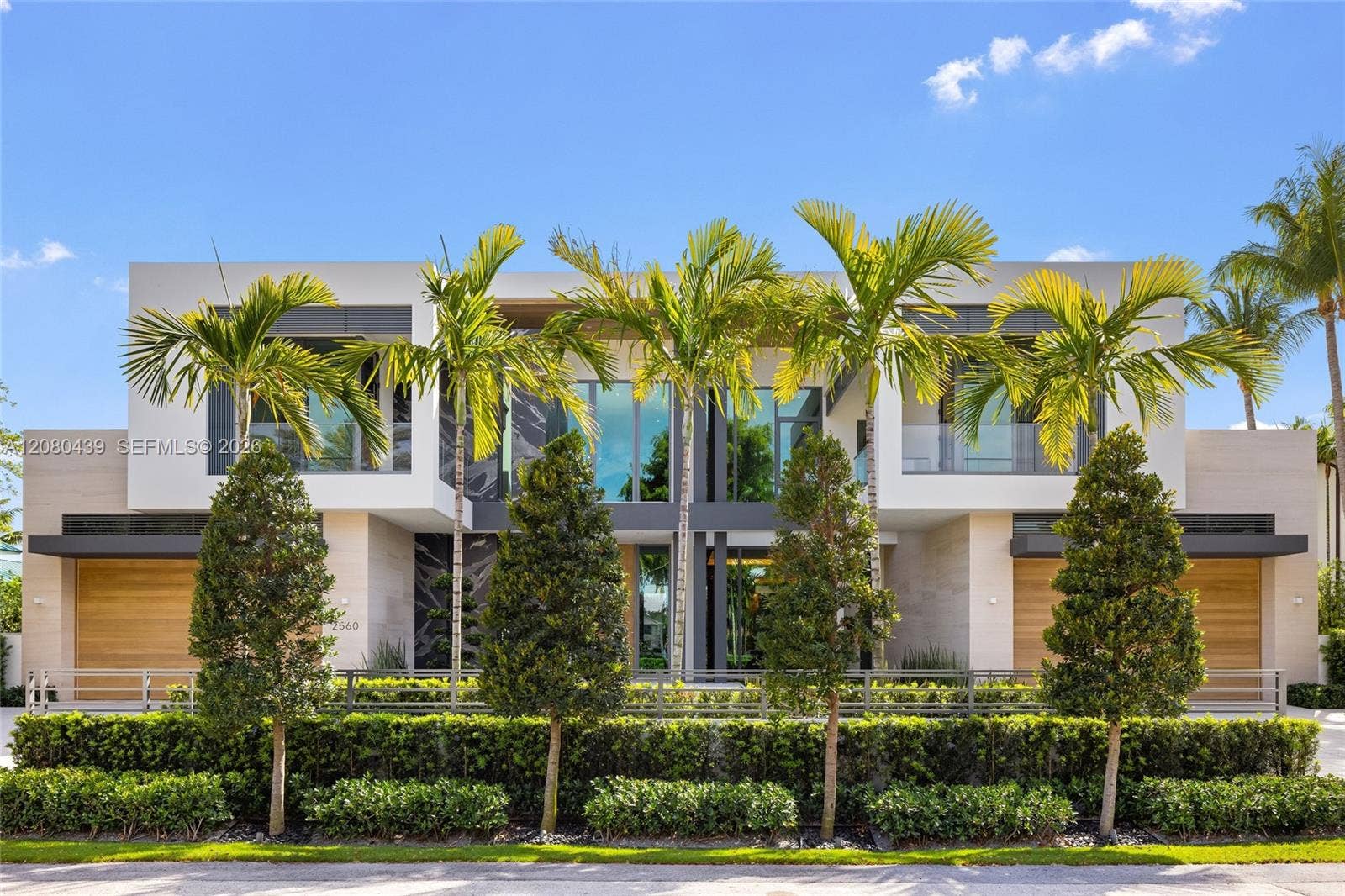 2560 Del Lago Drive, Fort Lauderdale, FL 33316 Photo 5