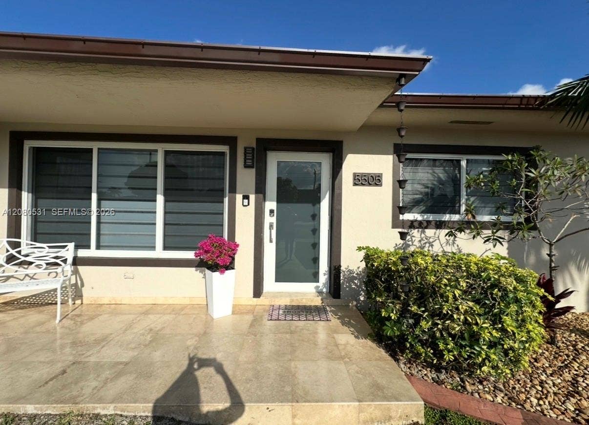 5505 W 14th Lane, Hialeah, FL 33012 Photo 10