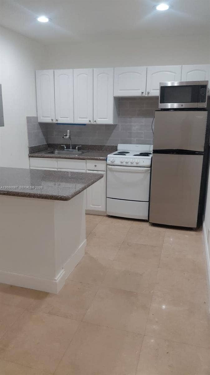 Property photo for 1429 SW 9th Street, #9, Fort Lauderdale, FL