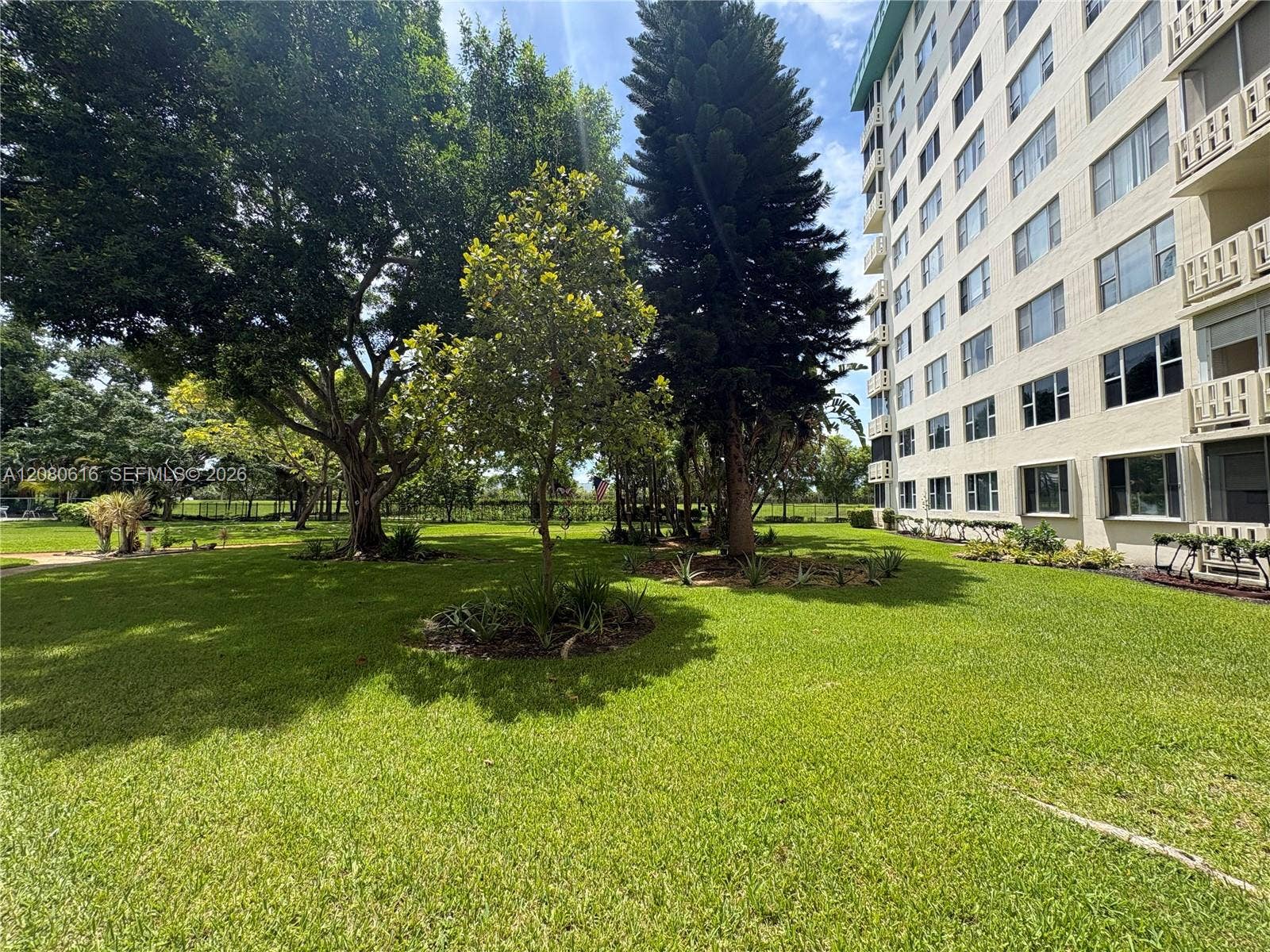 4330 Hillcrest Drive, #816, Hollywood, FL 33021 Photo 24