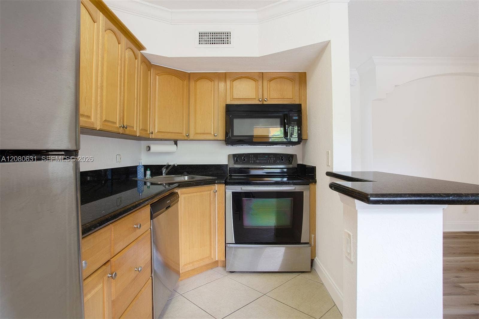 744 NE 14th Avenue, #6, Fort Lauderdale, Fort Lauderdale, FL 33304 Photo 4