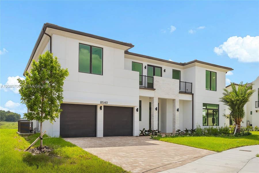 Property photo for 8540 NW 160th Terrace, Miami Lakes, FL