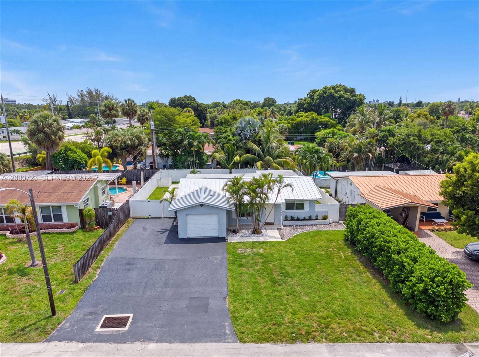 4490 NW 19th Way, Oakland Park, FL 33309 Photo 4
