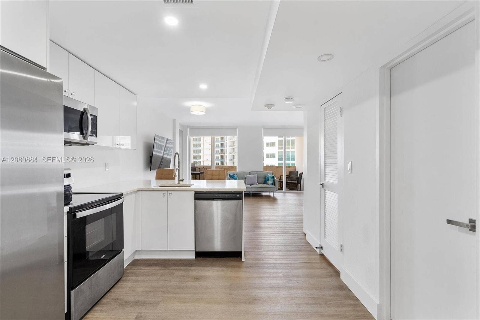 10275 Collins Avenue, #PH 1502, Bal Harbour, FL 33154 Photo 12