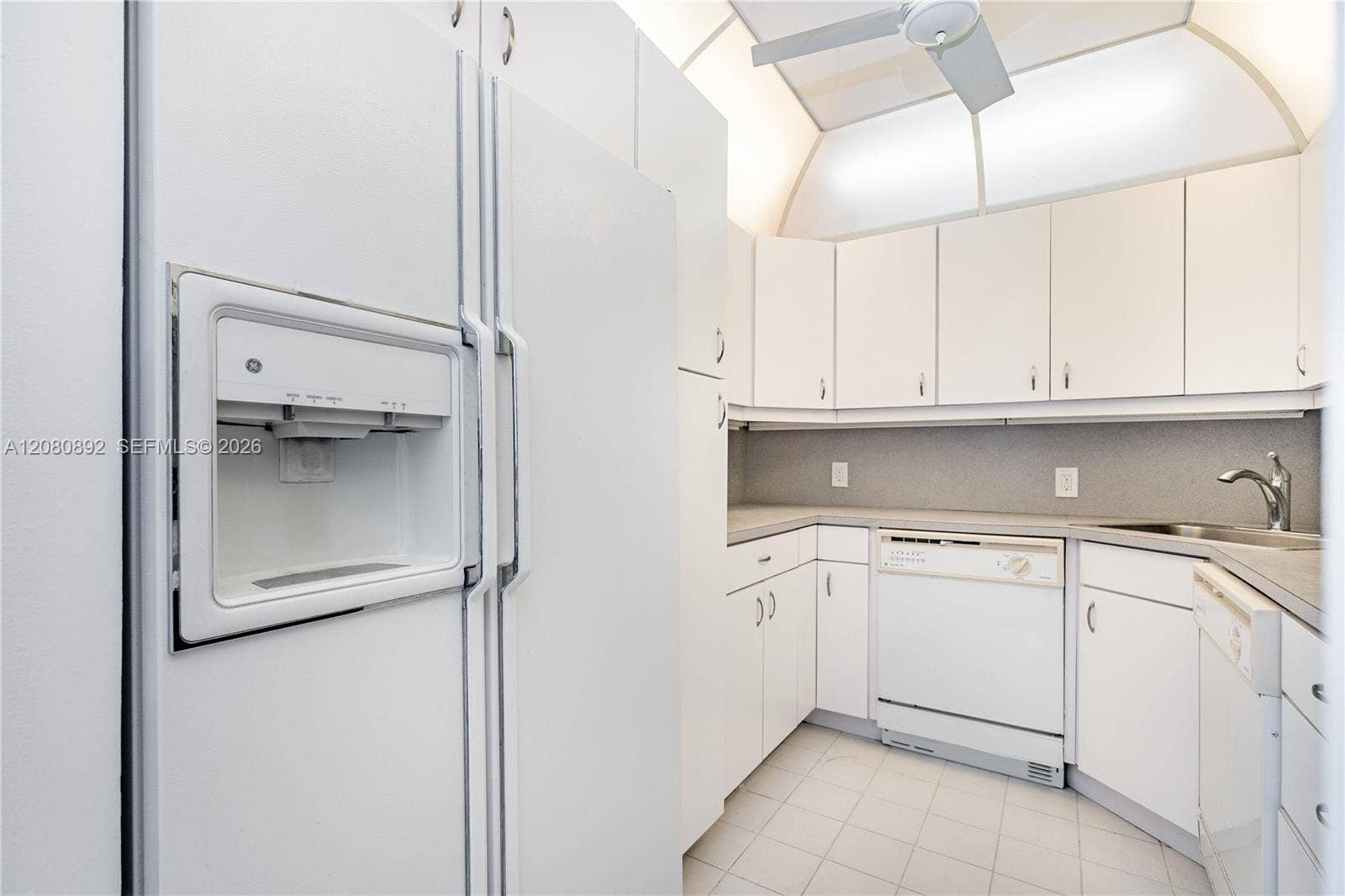 3625 N Country Club Drive, #901, Aventura, FL 33180 Photo 8