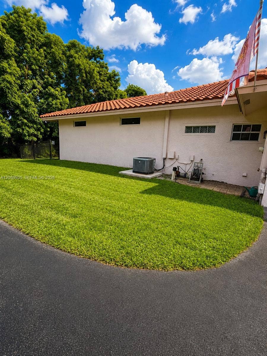 1100 NW 114th Avenue, Plantation, FL 33323 Photo 7