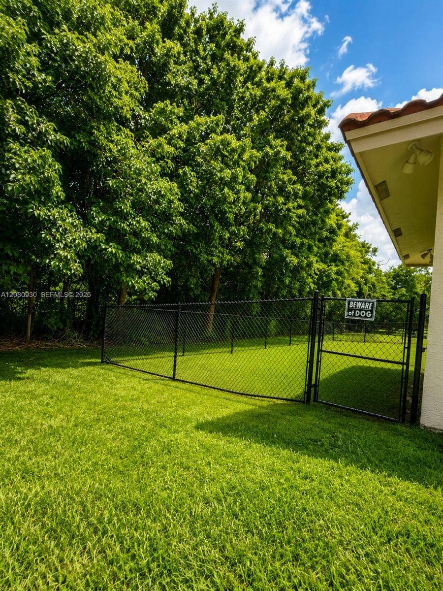 1100 NW 114th Avenue, Plantation, FL 33323 Photo 8