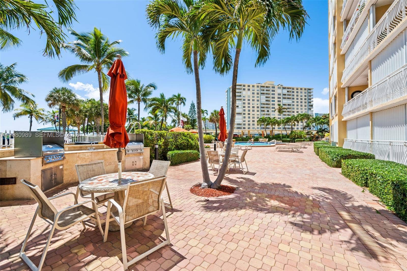328 N Ocean Boulevard, #104, Pompano Beach, FL 33062 Grill Area