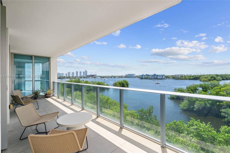 Property photo for 17111 Biscayne Boulevard, #402, North Miami Beach, FL