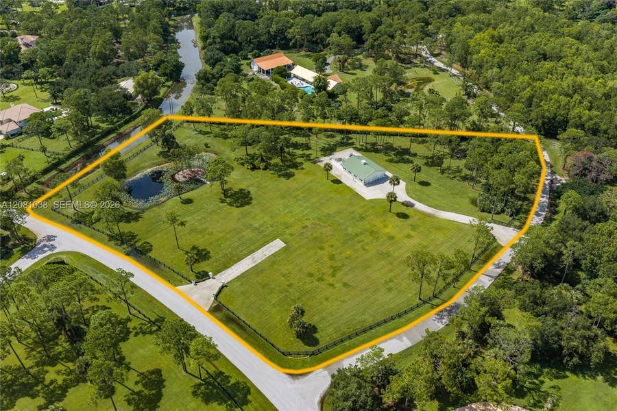 Property photo for 14474 Caloosa Boulevard, Palm Beach Gardens, FL
