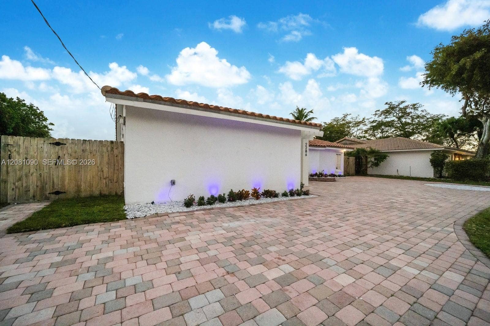 2286 NE 215th Street, Miami, FL 33180 Photo 34